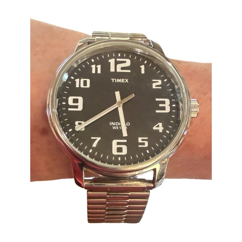 Timex Men's Oversized Easy-Read Indiglo Watch Black Dial Expansion Band